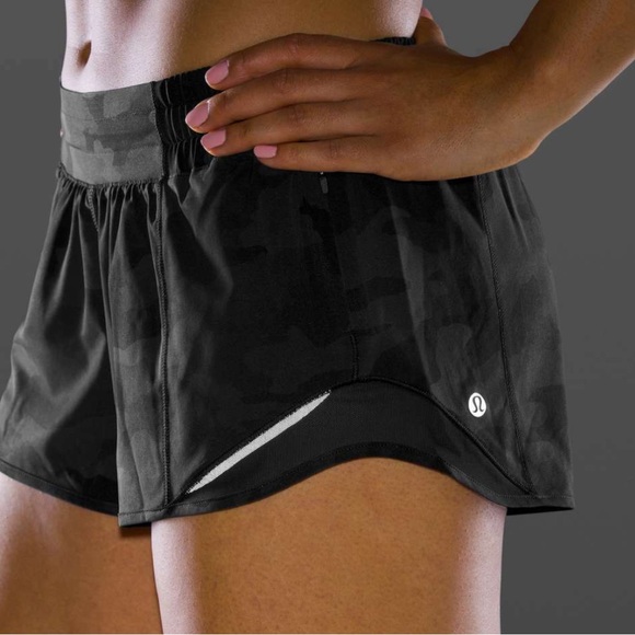lululemon athletica Pants - Lululemon hotty hot shorts